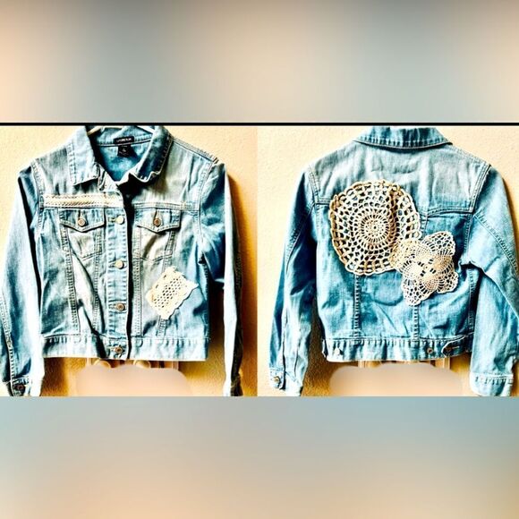 GAP KIDS VINTAGE GAPSTRETCH CROCHET DETAIL DENIM JEAN JACKET GIRLS SIZE 10 - Picture 1 of 4